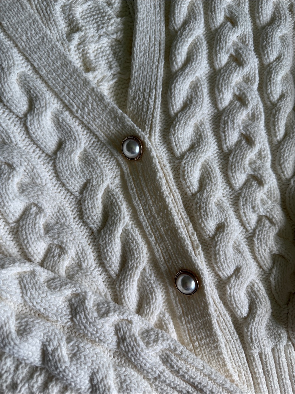 Abercrombie & Fitch Ivory Cable Knit Cardigan - Picture 2 of 3